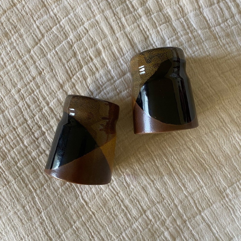 Ceramic salt & pepper shakers